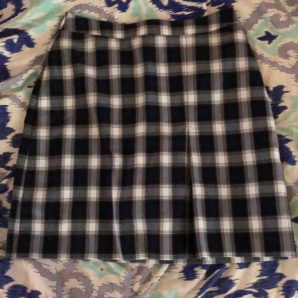 Parker uniform skort